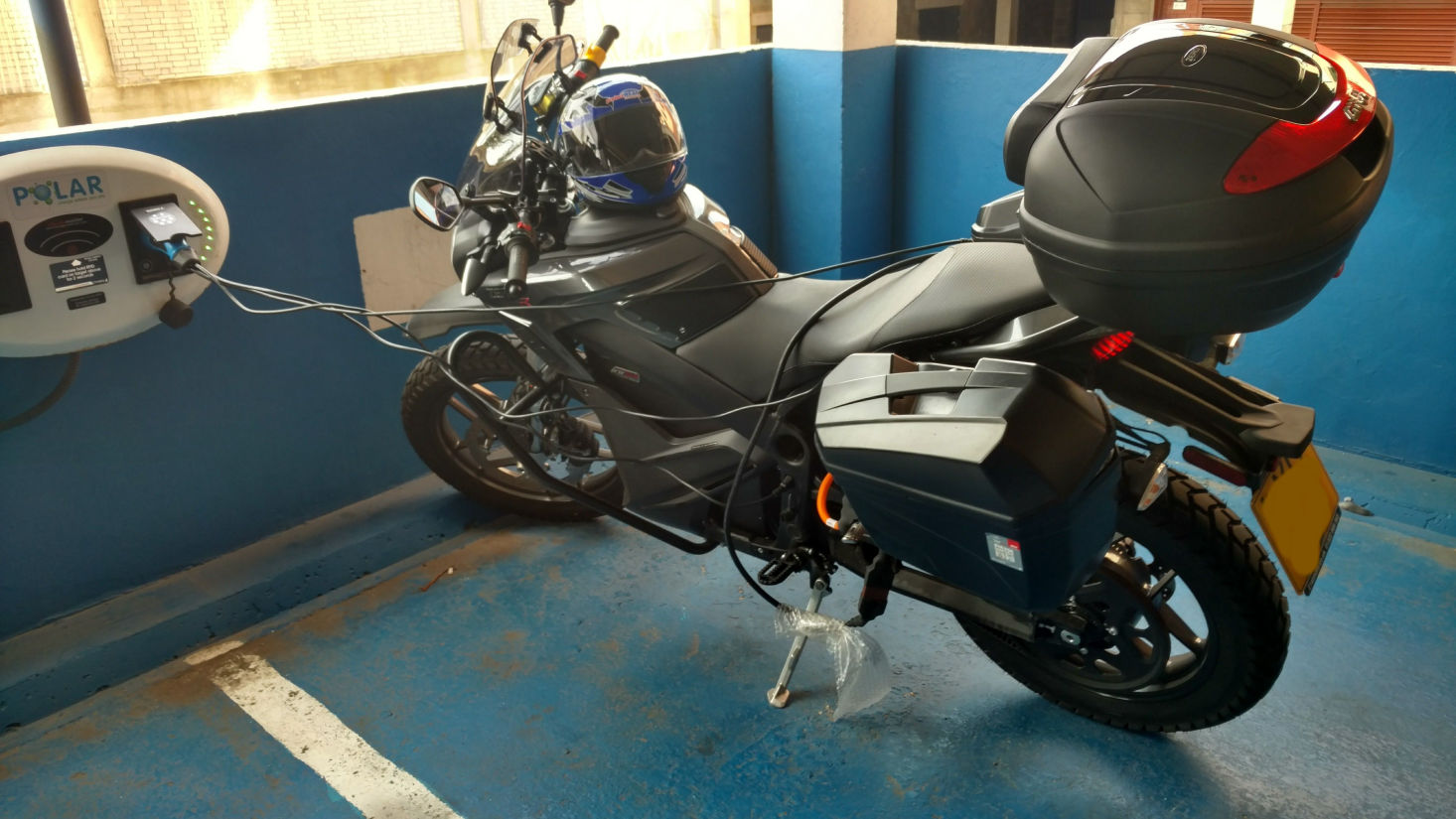 Adapter to power a electric motorcycle